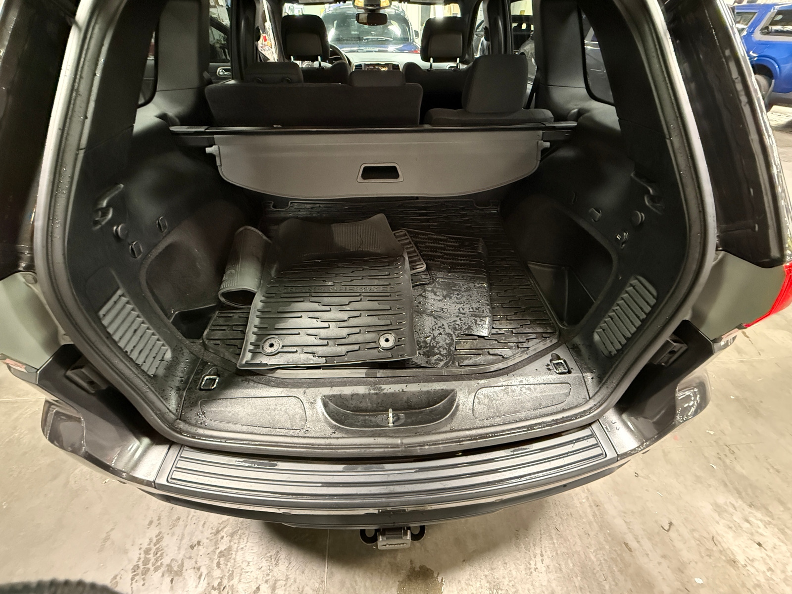 Thumbnail: 2017 Jeep Grand Cherokee - 7