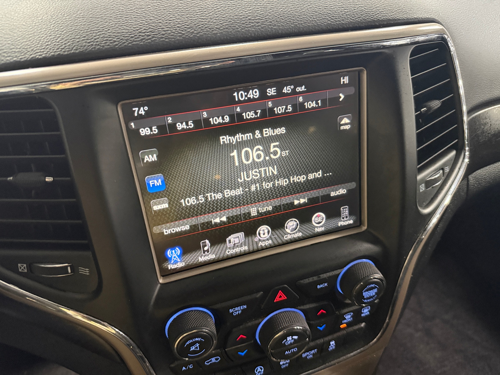 Thumbnail: 2017 Jeep Grand Cherokee - 4