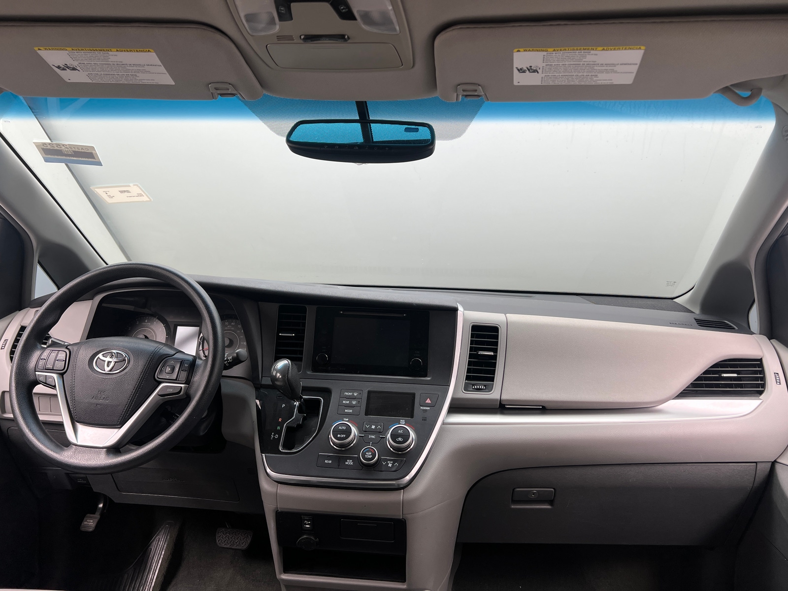 Thumbnail: 2017 Toyota Sienna - 3