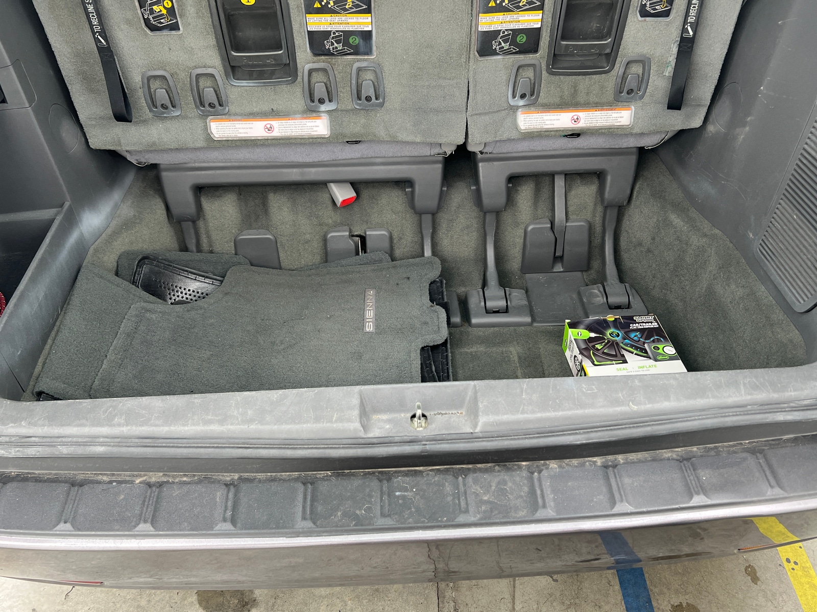 Thumbnail: 2017 Toyota Sienna - 7