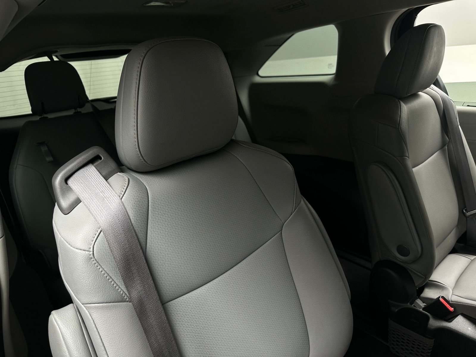 Thumbnail: 2022 Toyota Sienna - 5