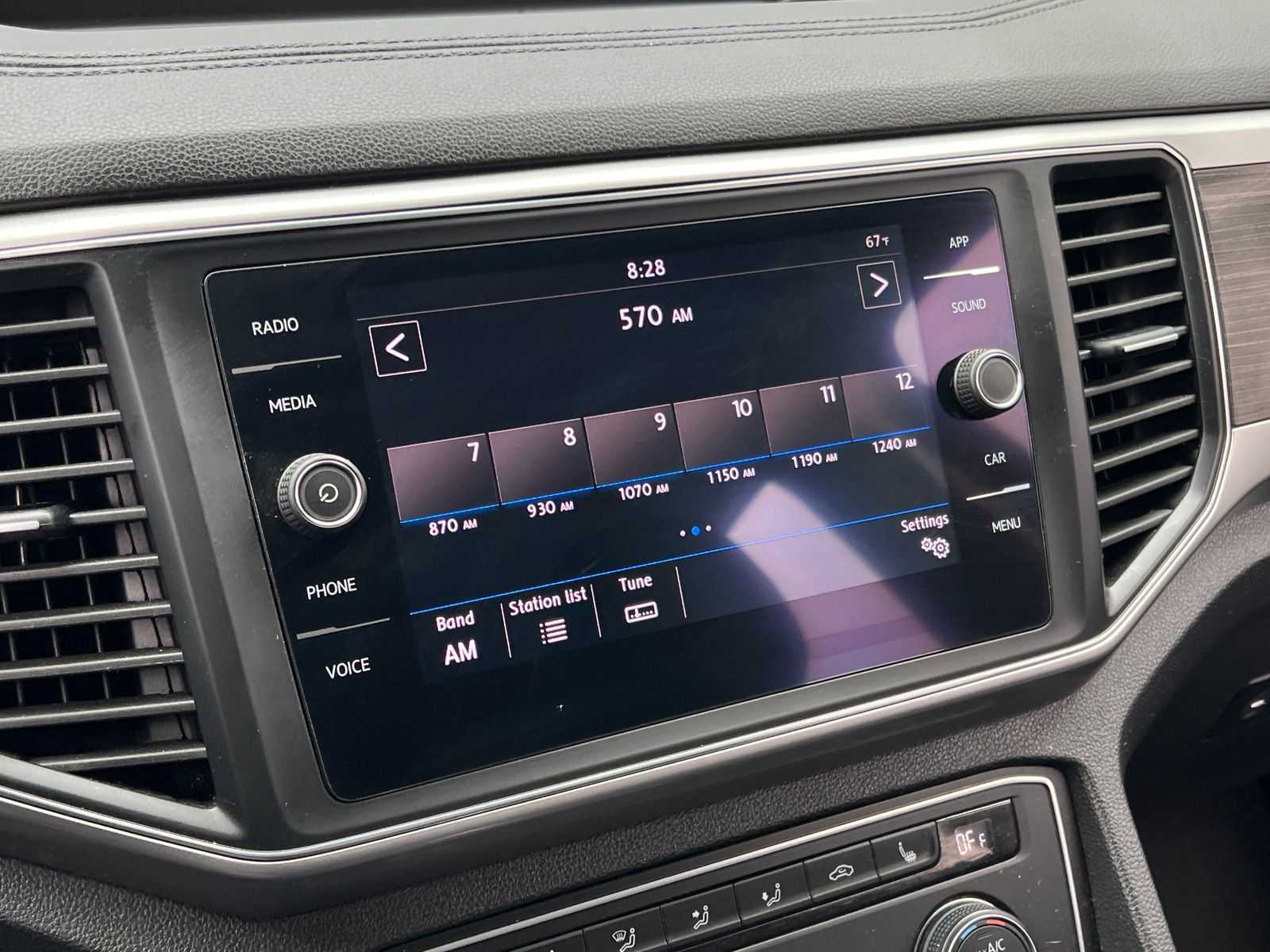 Thumbnail: 2019 Volkswagen Atlas - 3