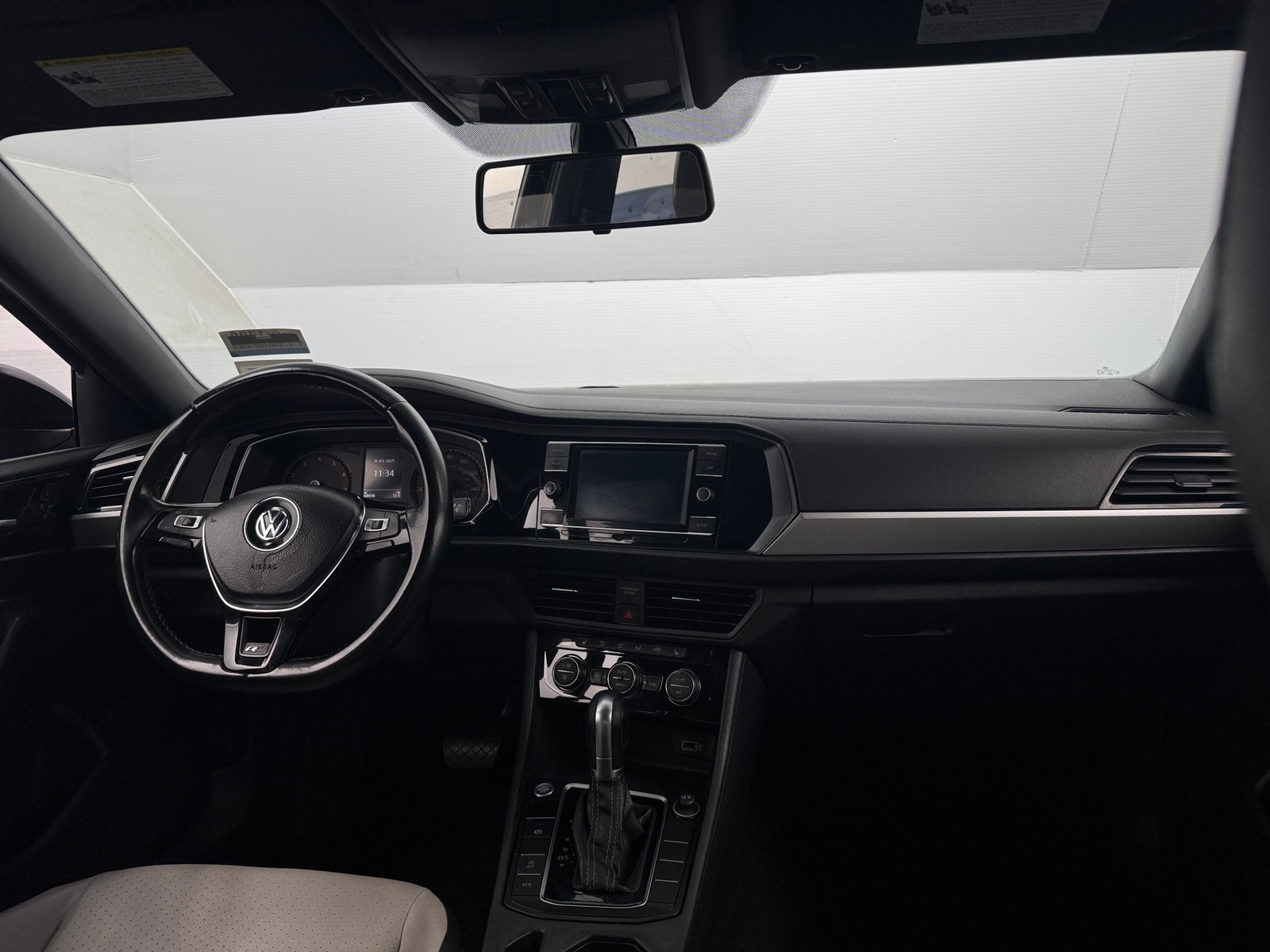 Thumbnail: 2019 Volkswagen Jetta - 2