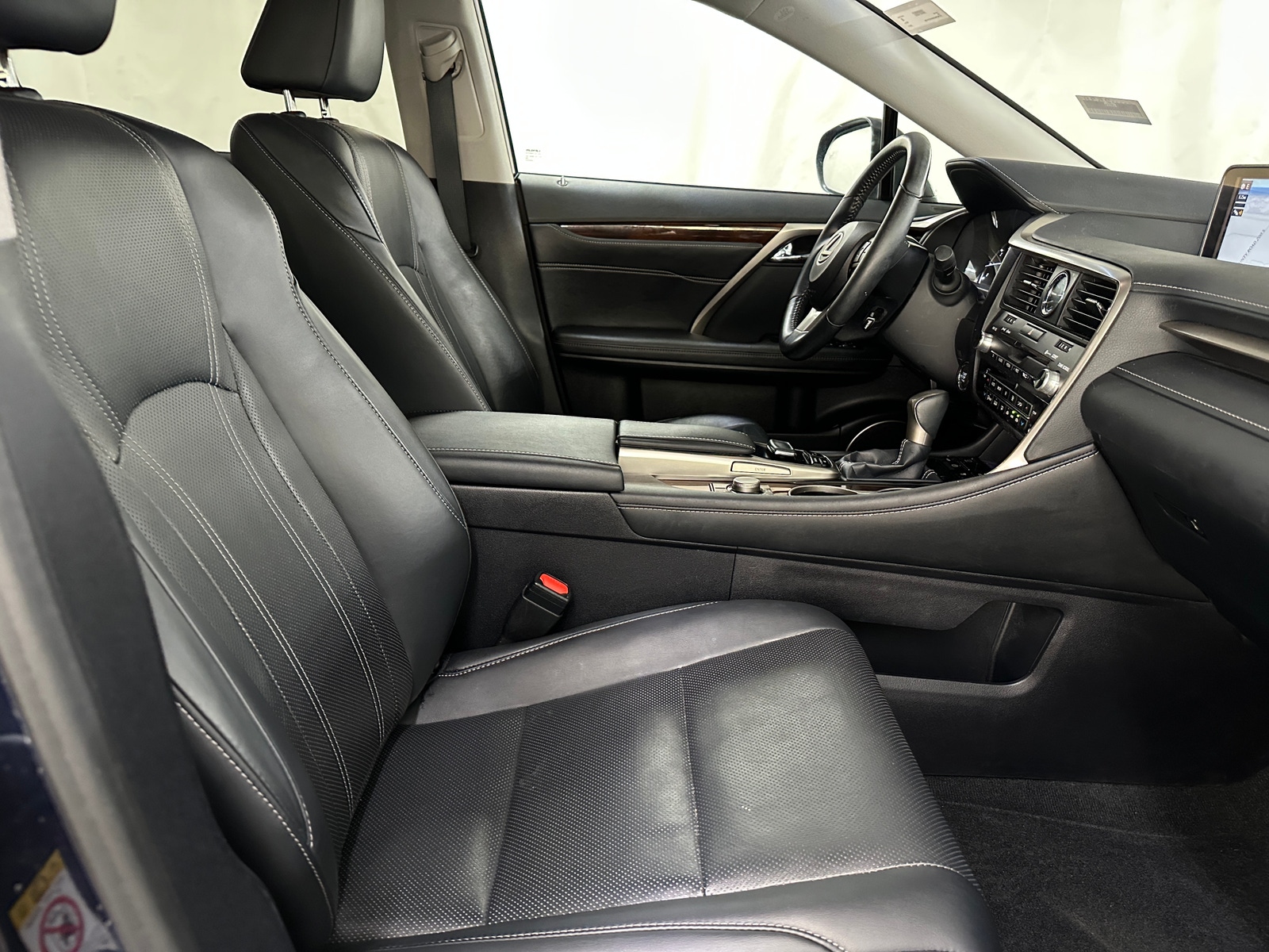 Thumbnail: 2017 Lexus RX - 2