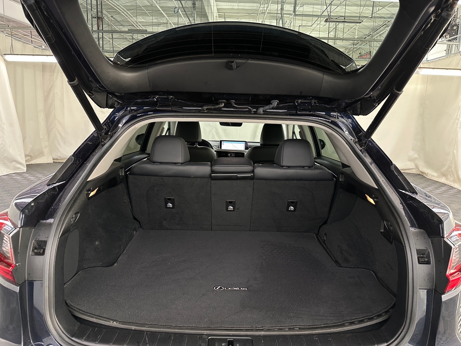 Thumbnail: 2017 Lexus RX - 7