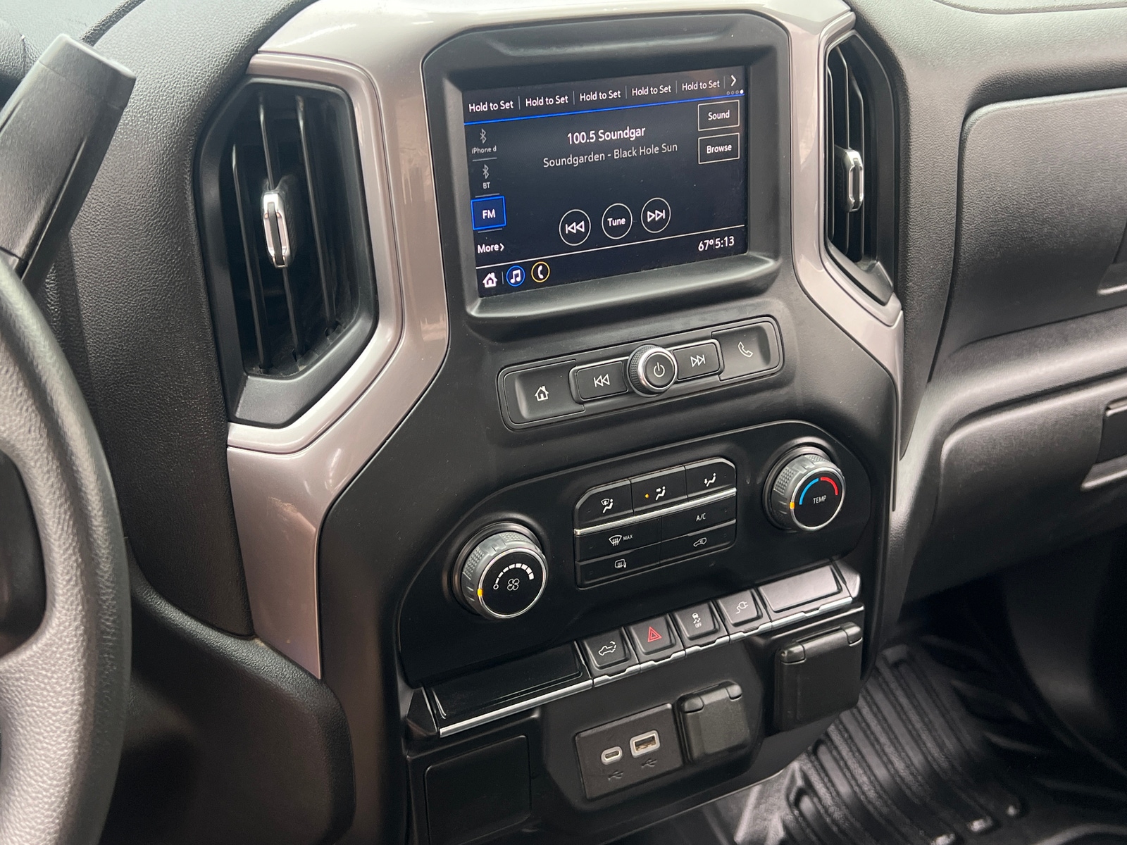 Thumbnail: 2021 Chevrolet Silverado 1500 - 4