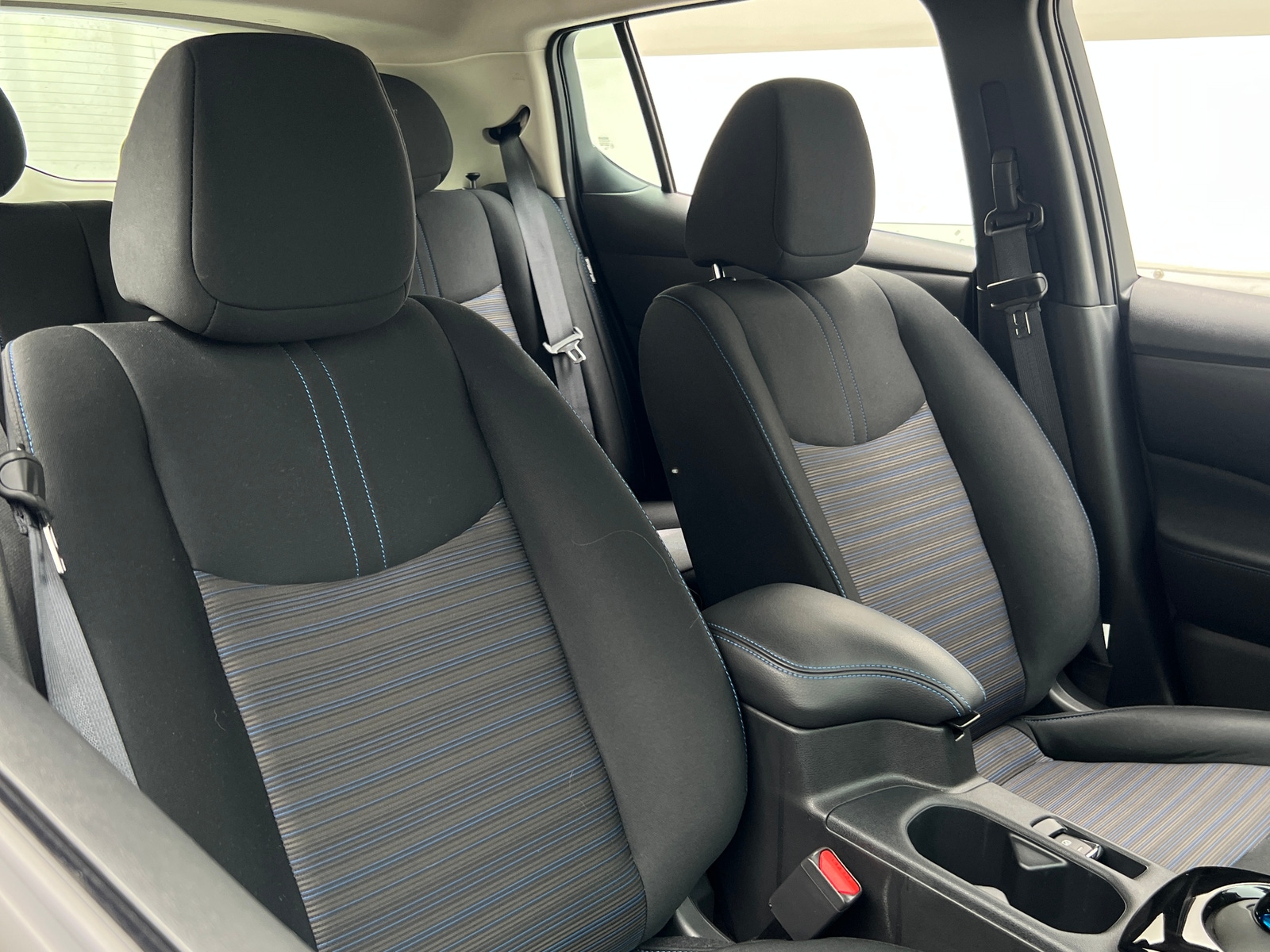 Thumbnail: 2025 Nissan Leaf - 2