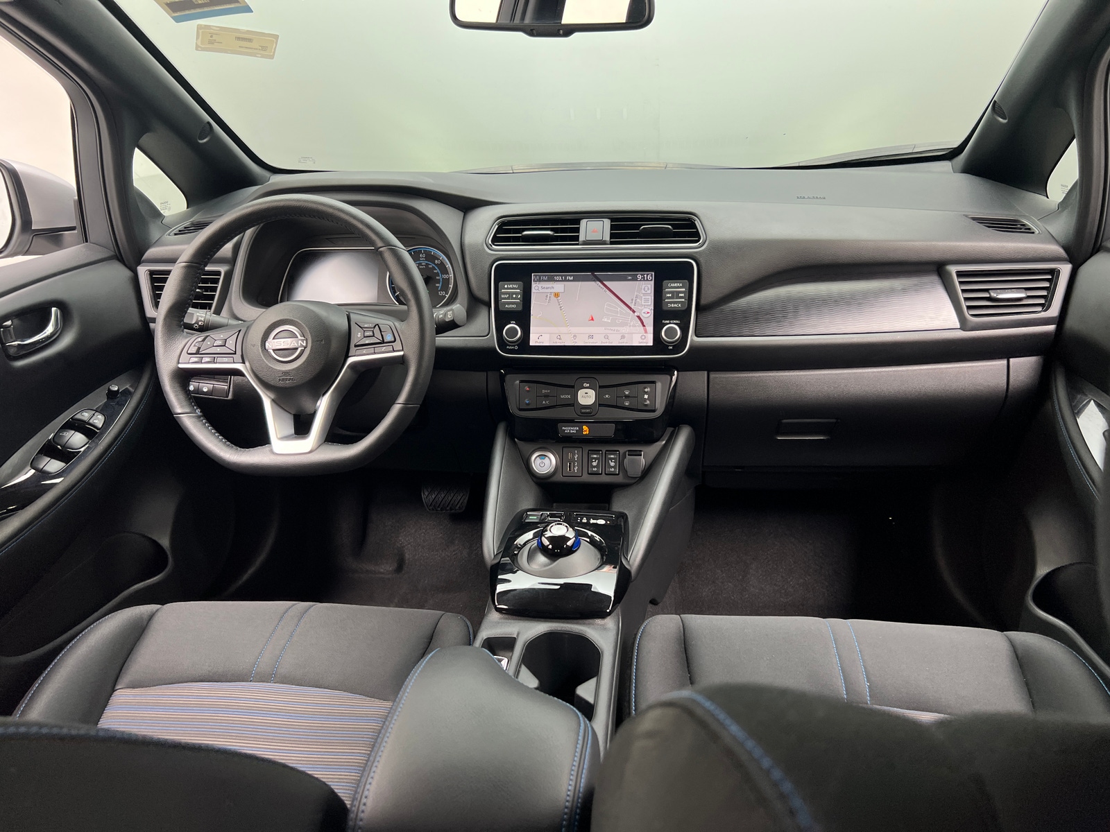 Thumbnail: 2025 Nissan Leaf - 3