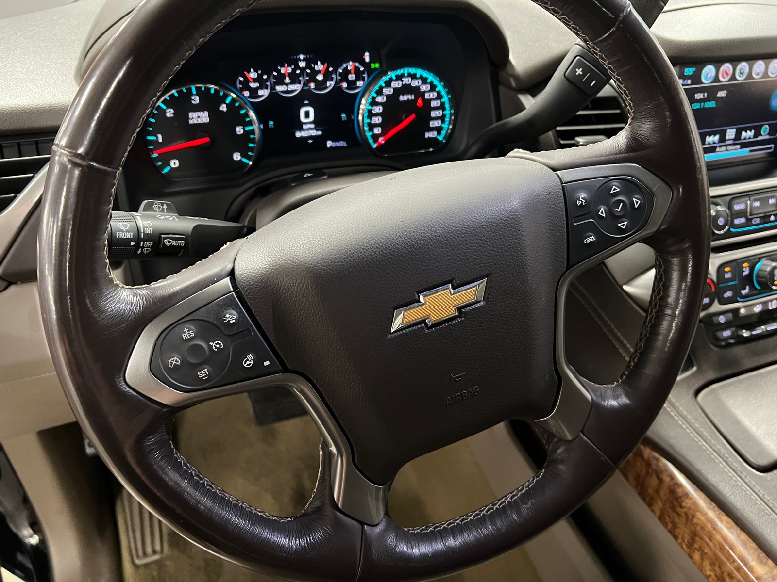 Thumbnail: 2018 Chevrolet Suburban - 4