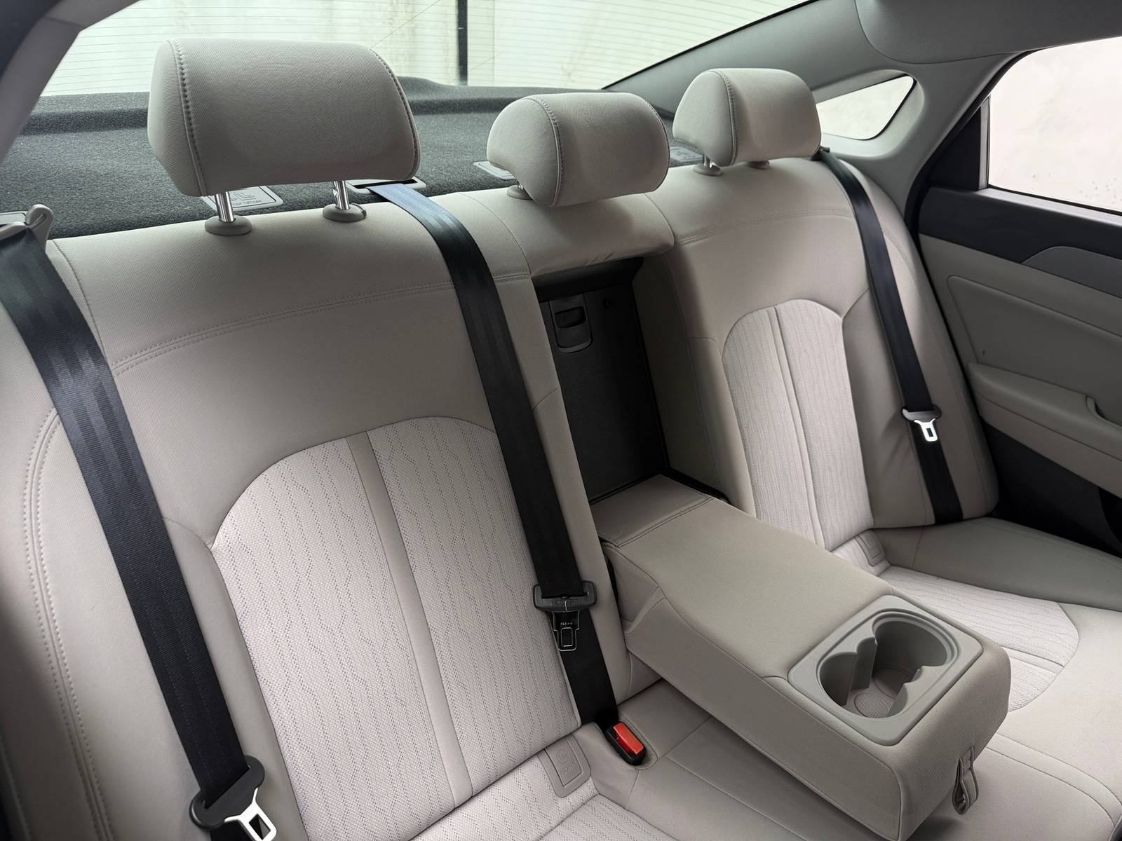 Thumbnail: 2016 Hyundai Sonata - 6