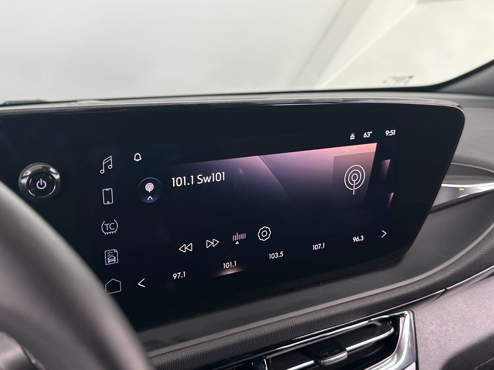 Thumbnail: 2025 Buick Envista - 3