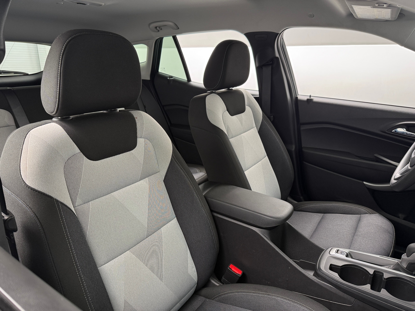 Thumbnail: 2025 Chevrolet Trax - 2