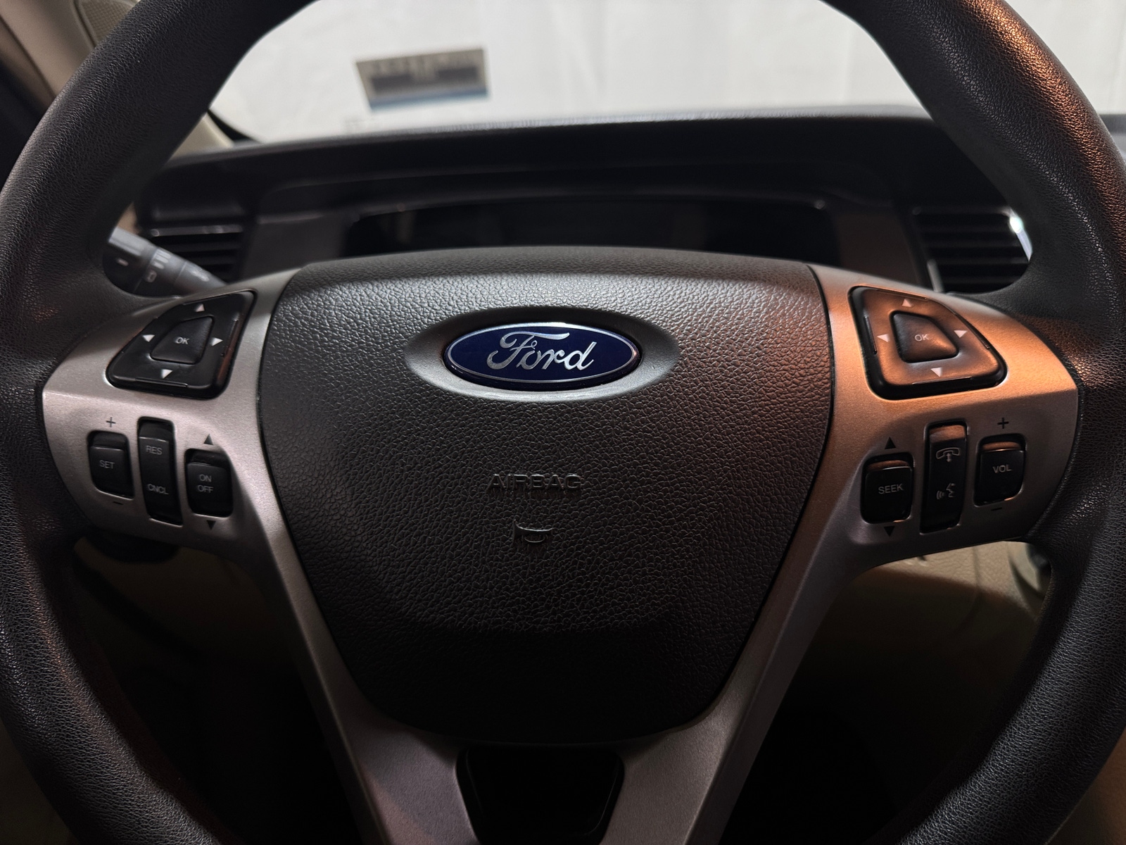 Thumbnail: 2016 Ford Taurus - 5