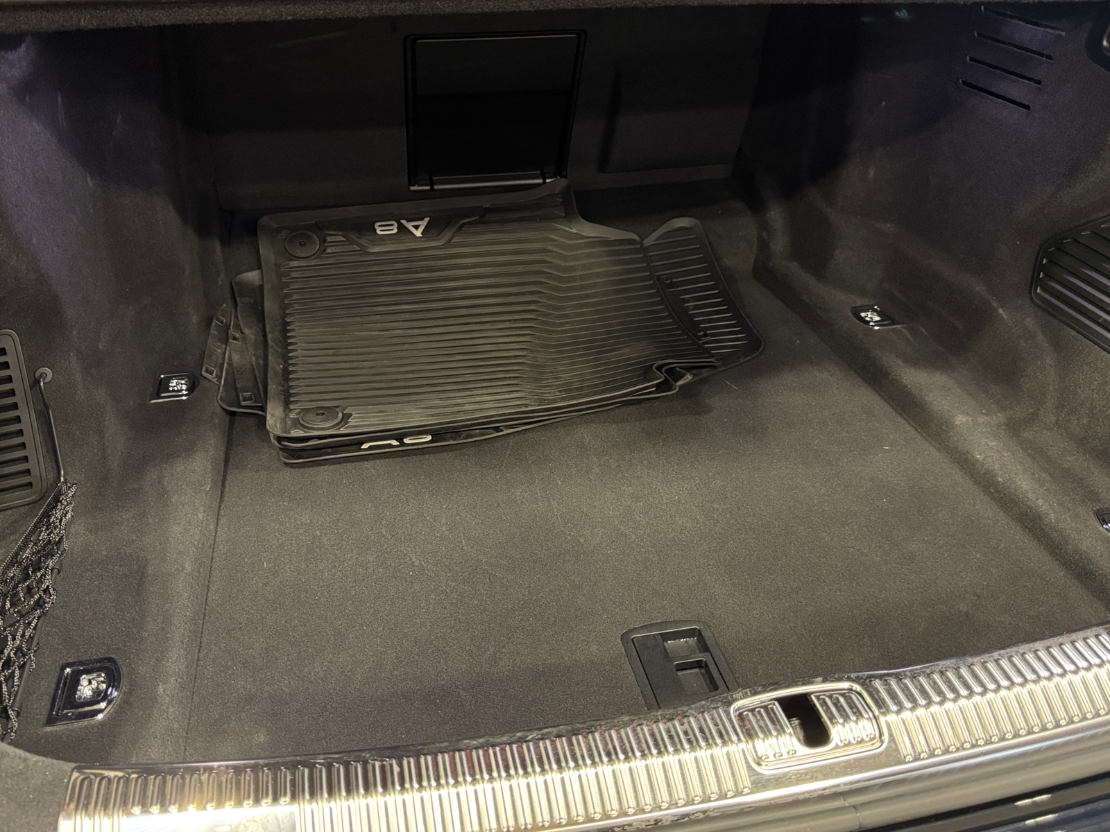 Thumbnail: 2023 Audi A8 - 6