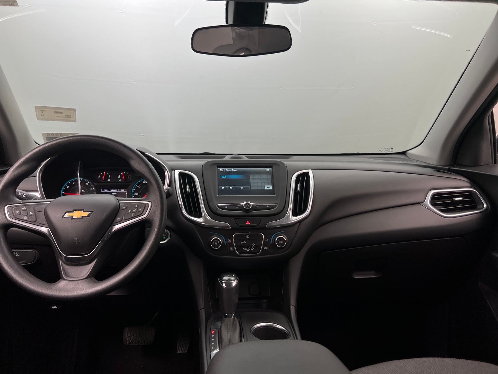 Thumbnail: 2018 Chevrolet Equinox - 3