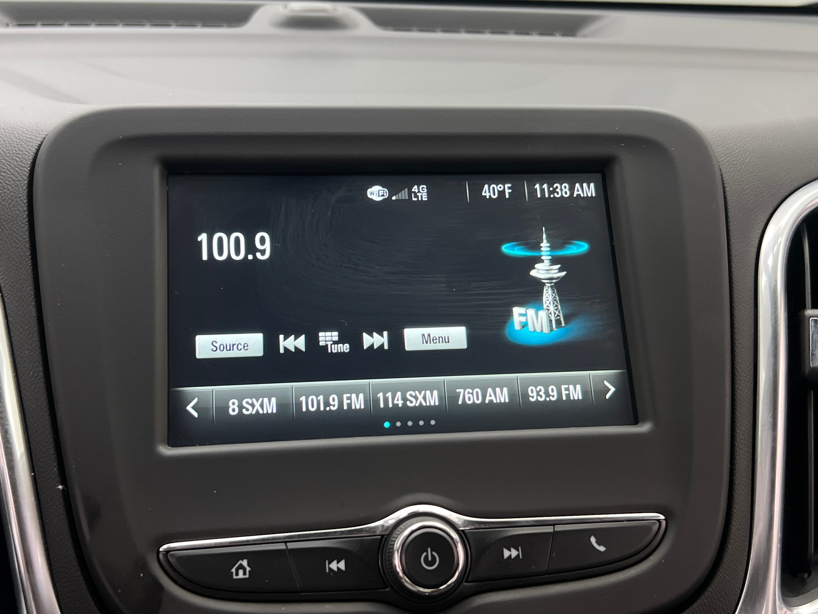 Thumbnail: 2018 Chevrolet Equinox - 4