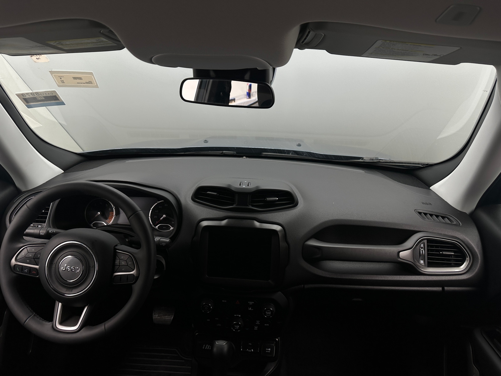 Thumbnail: 2022 Jeep Renegade - 3