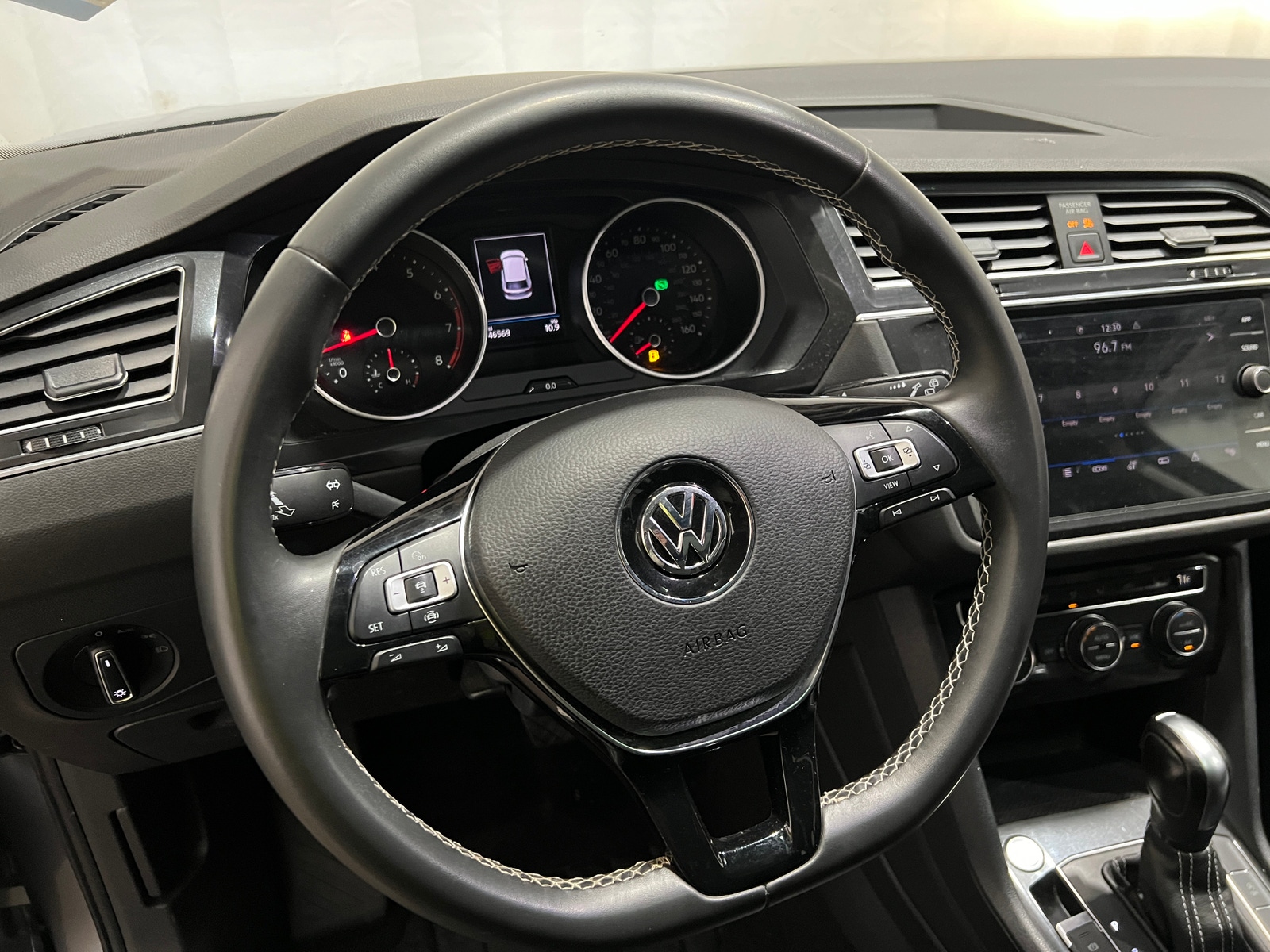 Thumbnail: 2021 Volkswagen Tiguan - 4
