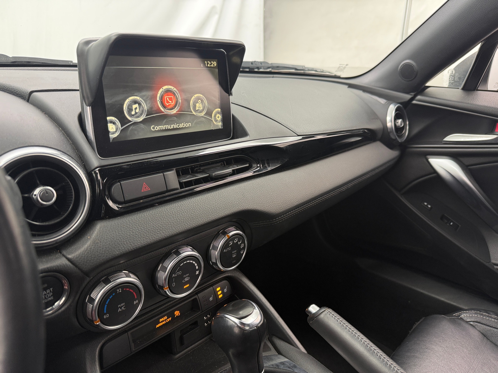 Thumbnail: 2017 Fiat 124 Spider - 3