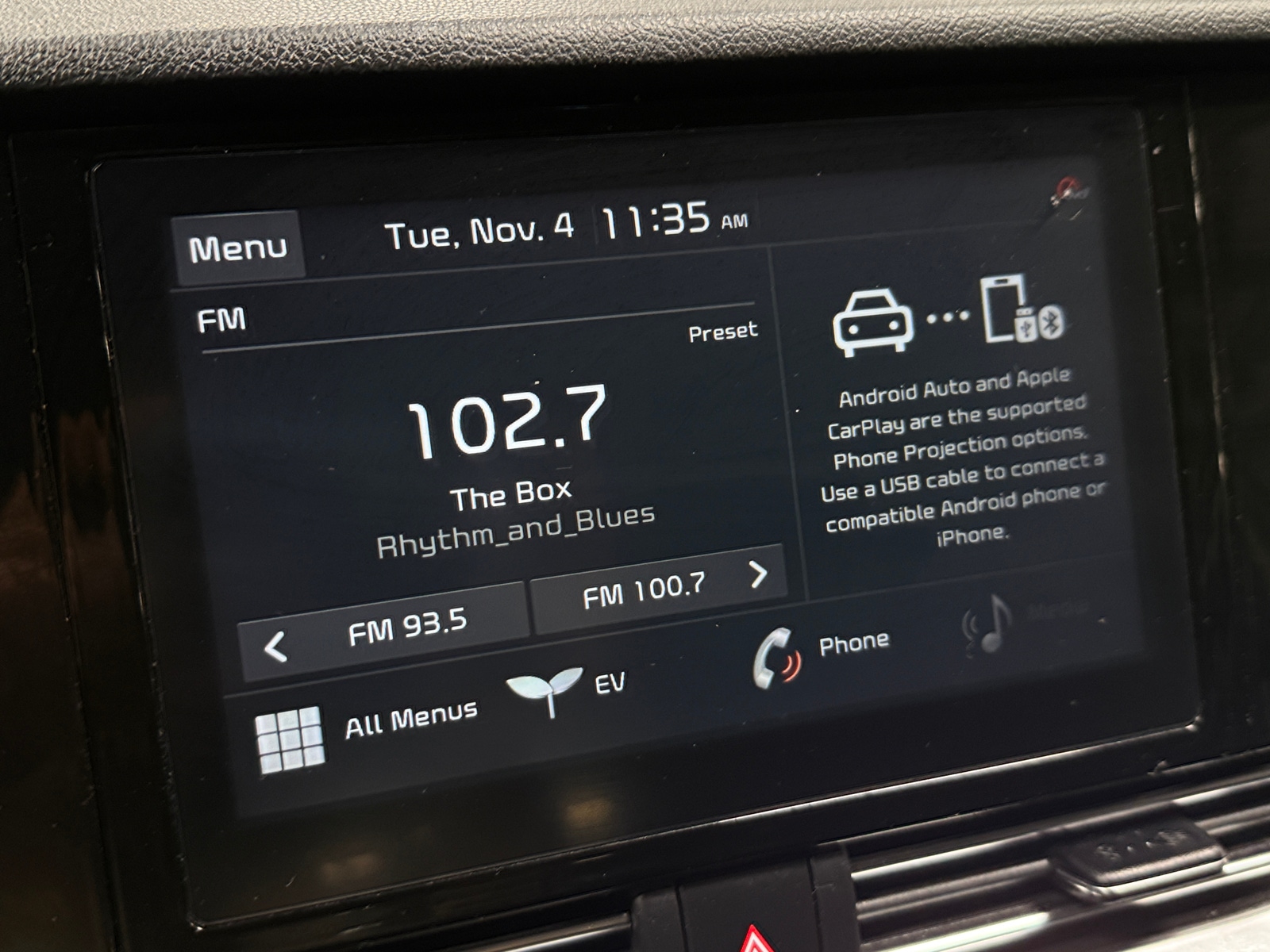 Thumbnail: 2020 Kia Niro - 3