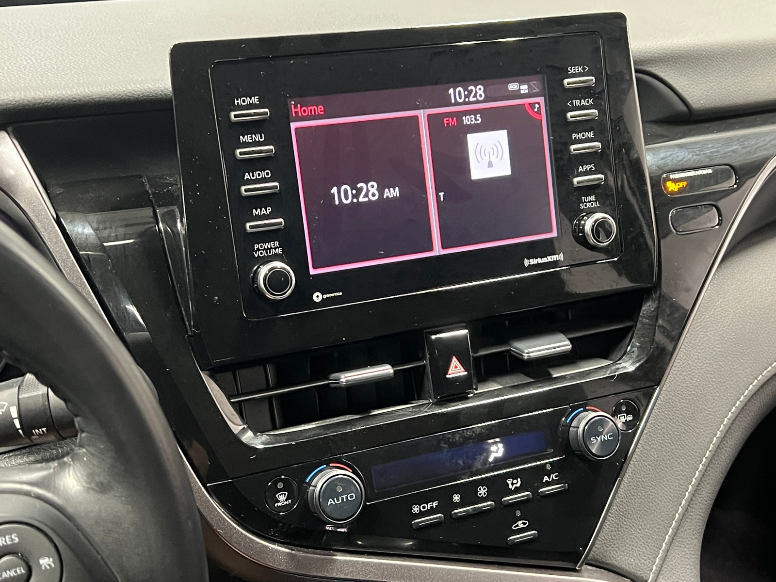 Thumbnail: 2023 Toyota Camry - 4