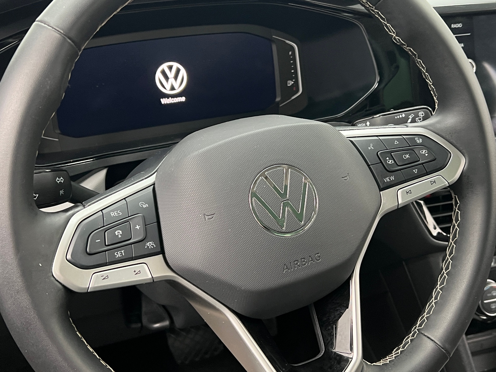 Thumbnail: 2024 Volkswagen Taos - 4