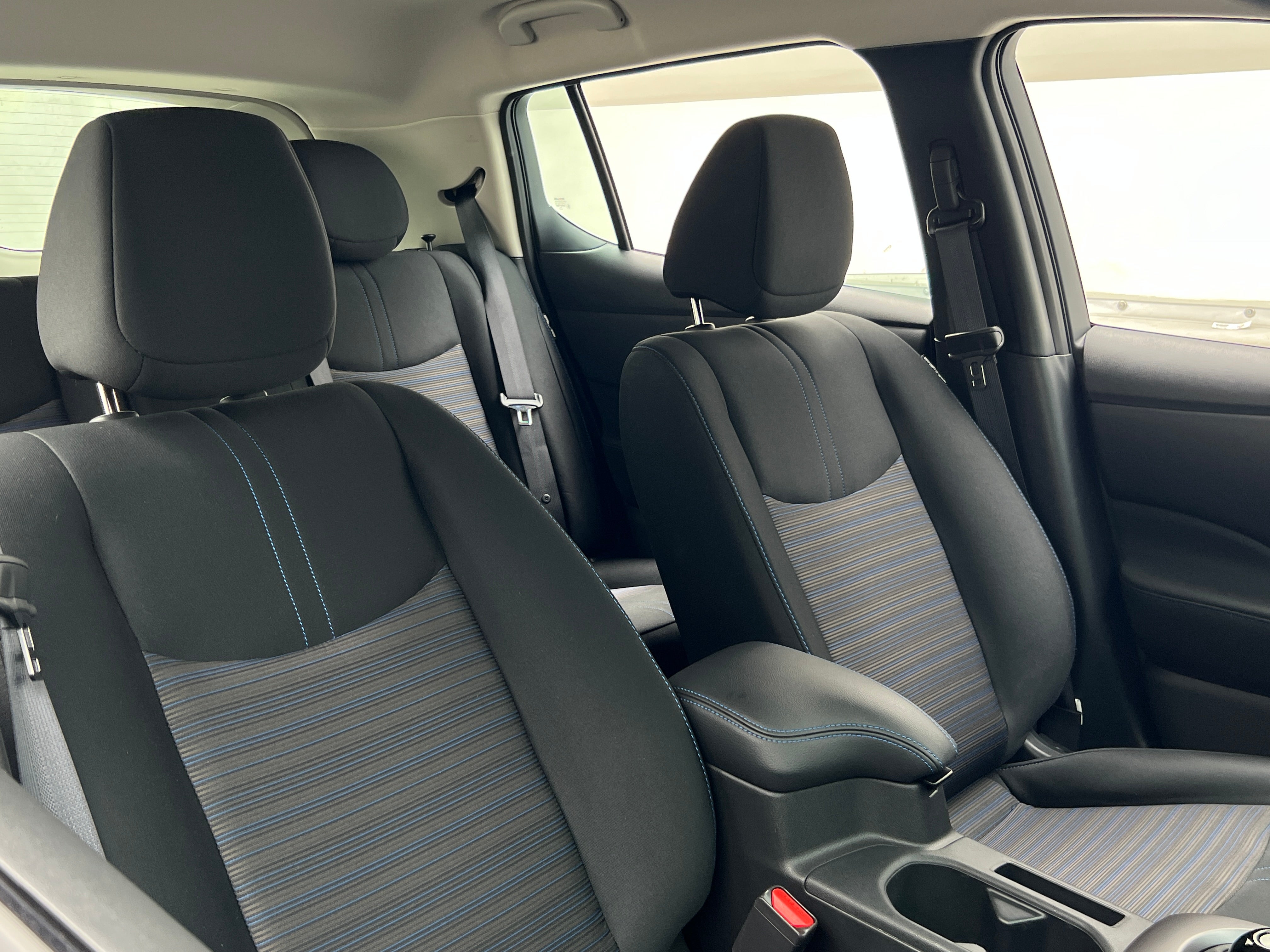 Used 2025 Nissan Leaf S with VIN 1N4AZ1BV9SC557960 for sale in Oak Creek, WI