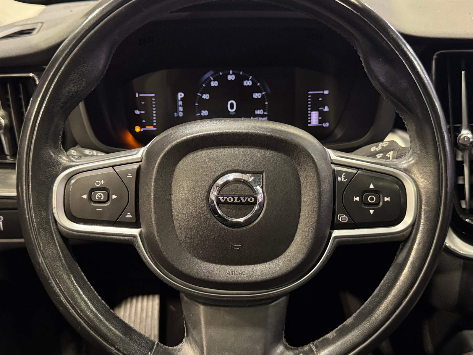 Thumbnail: 2019 Volvo XC60 - 4