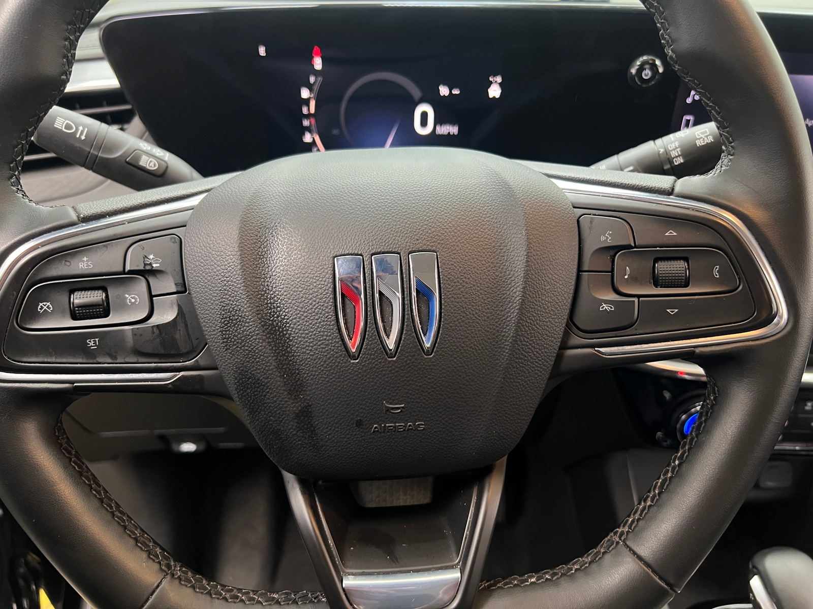 Thumbnail: 2024 Buick Encore GX - 4