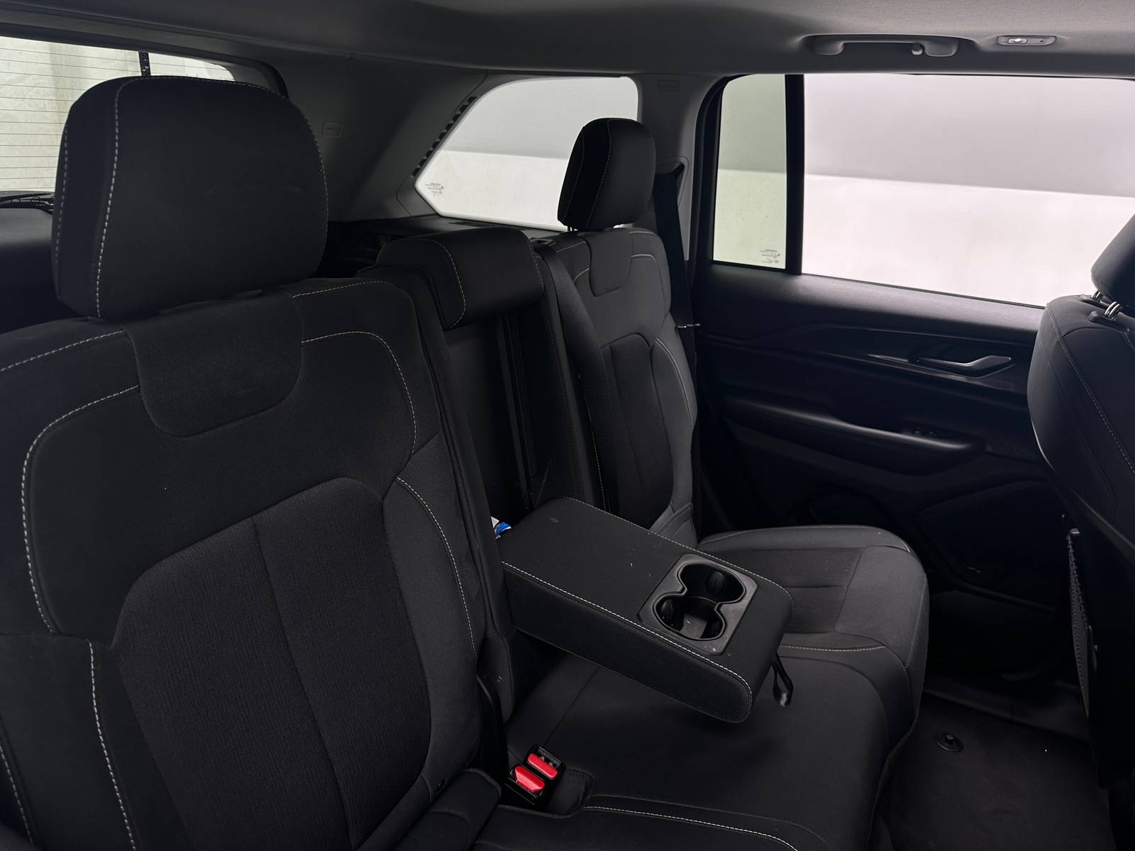 Thumbnail: 2023 Jeep Grand Cherokee - 6