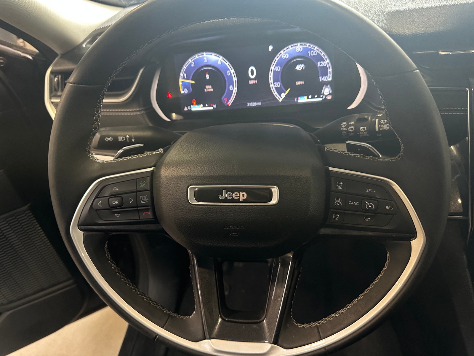 Thumbnail: 2023 Jeep Grand Cherokee - 5