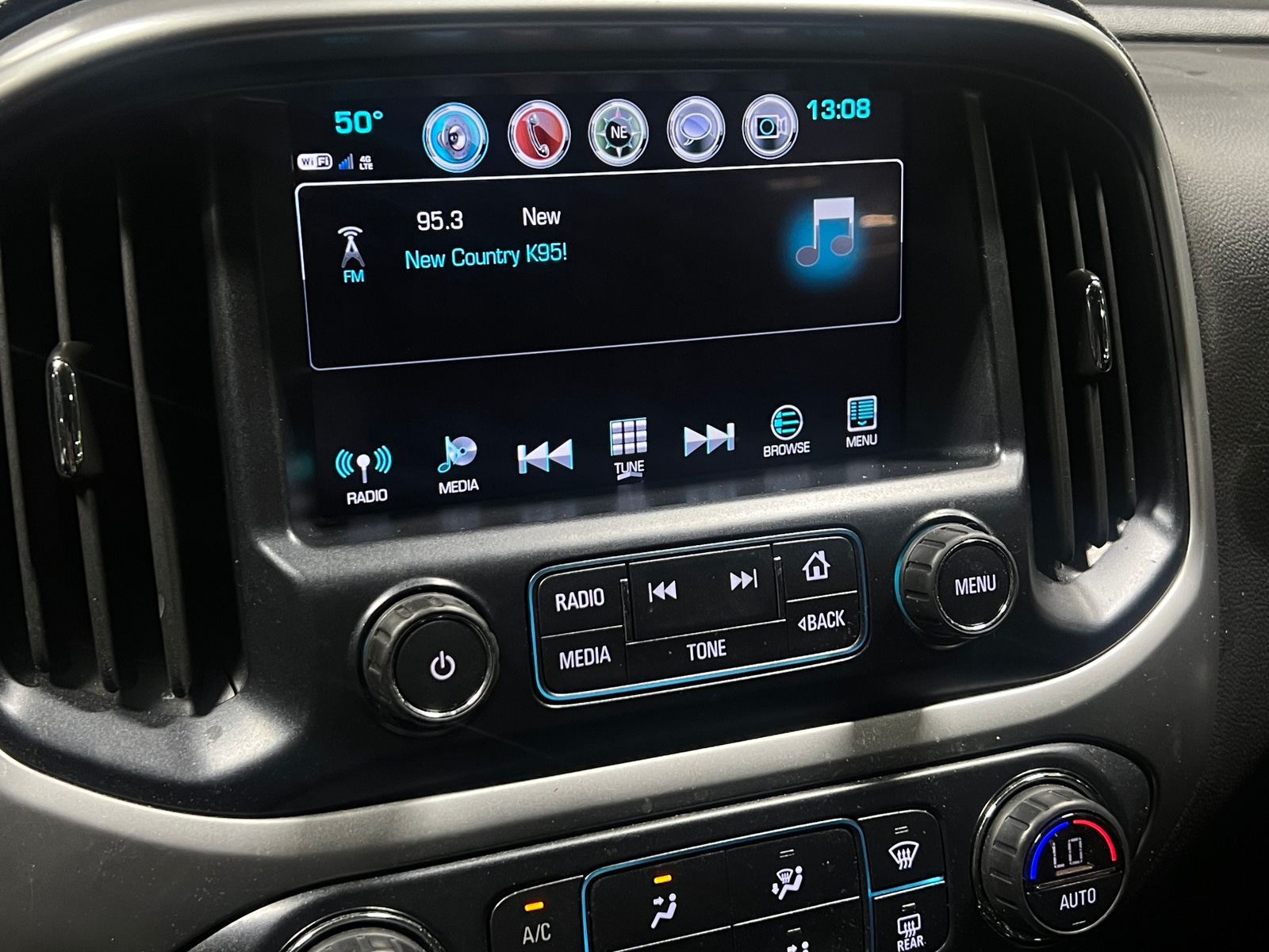 Thumbnail: 2018 Chevrolet Colorado - 3