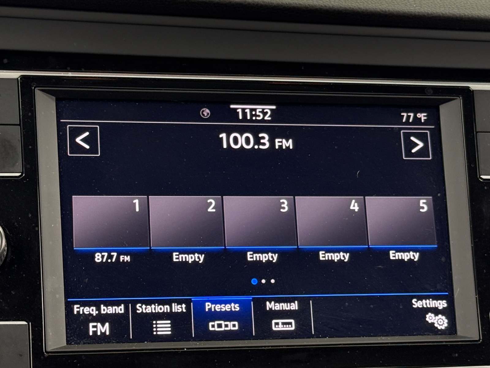 Thumbnail: 2023 Volkswagen Jetta - 4