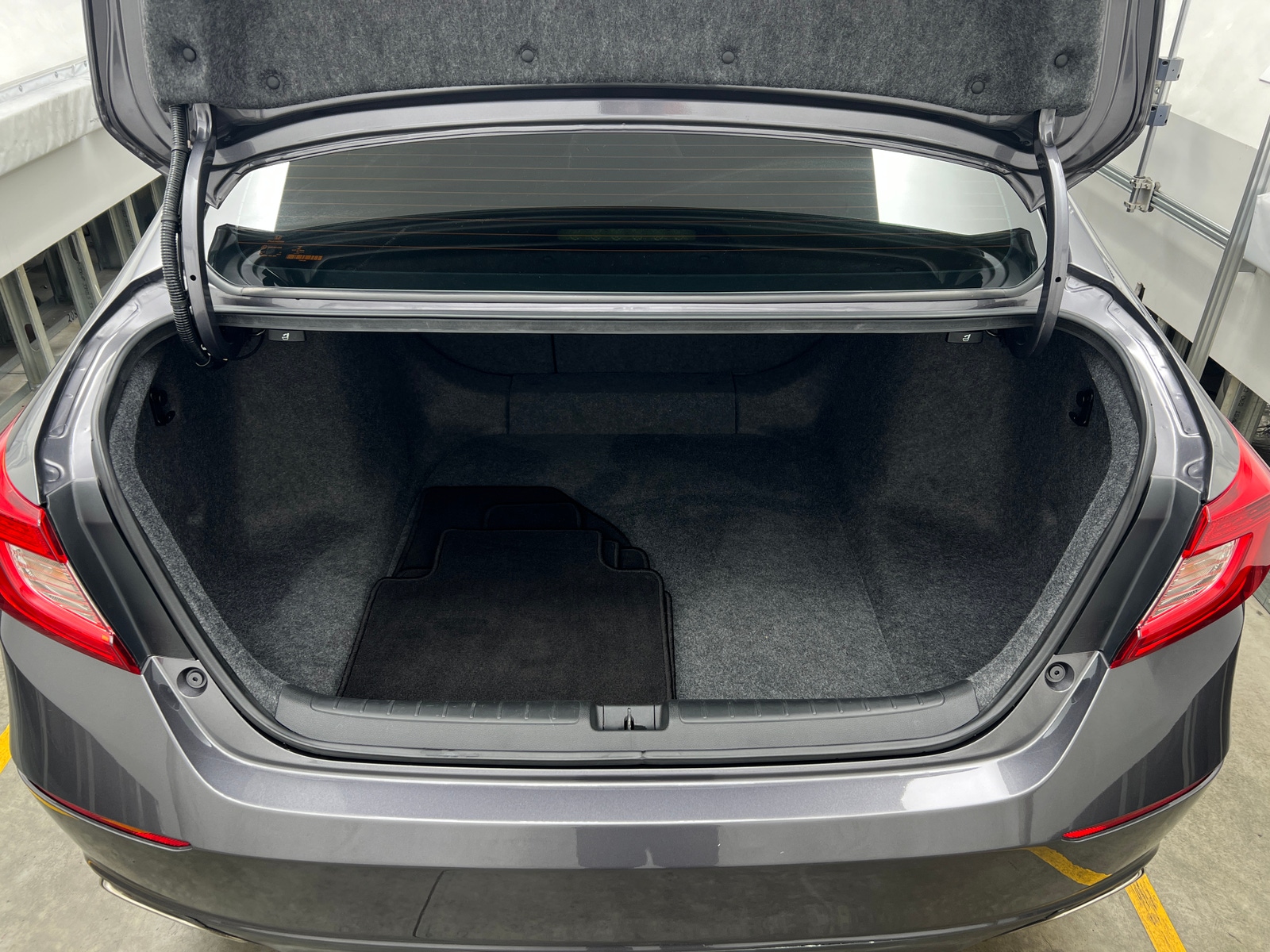 Thumbnail: 2018 Honda Accord - 7