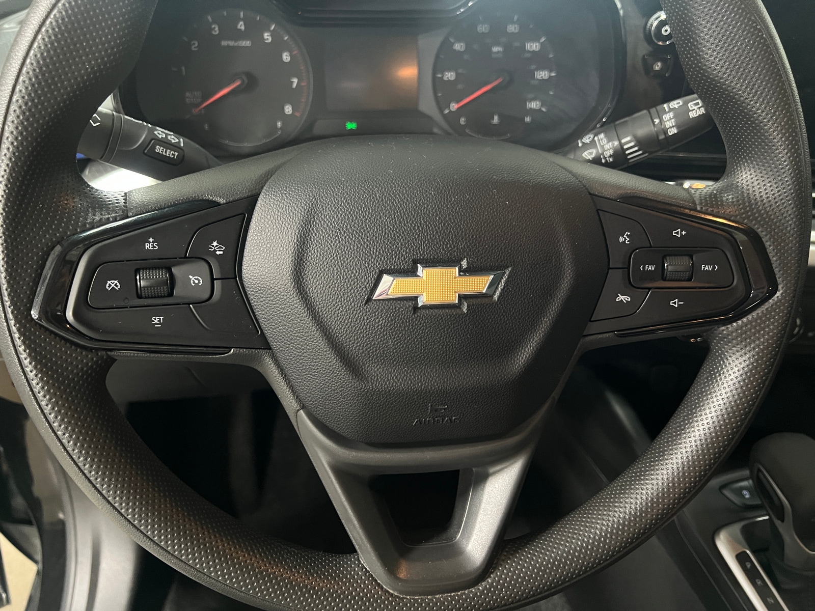 Thumbnail: 2025 Chevrolet Trax - 5