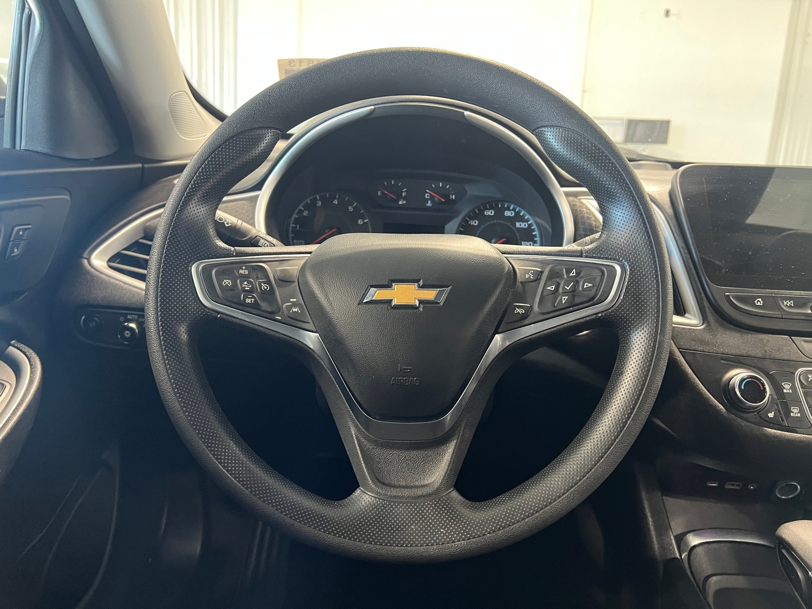 Thumbnail: 2024 Chevrolet Malibu - 5