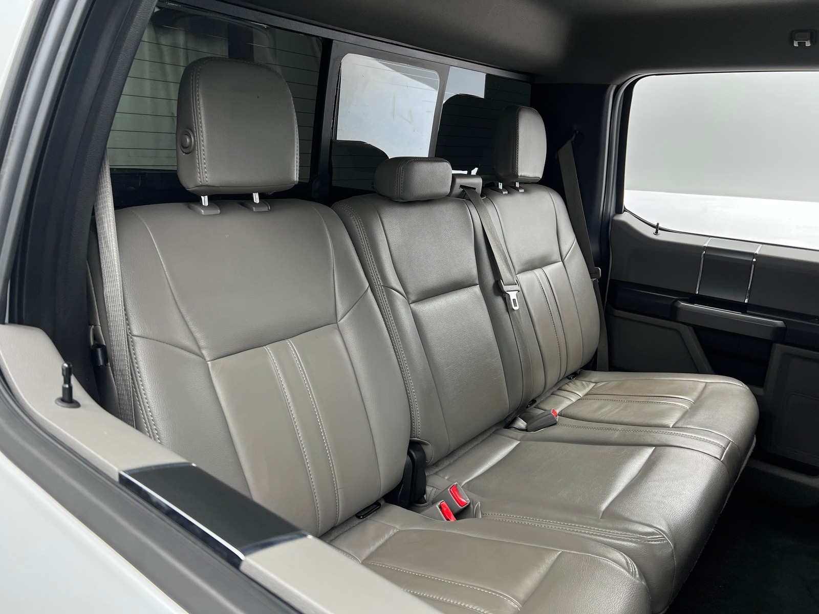 Thumbnail: 2017 Ford Econoline - 6