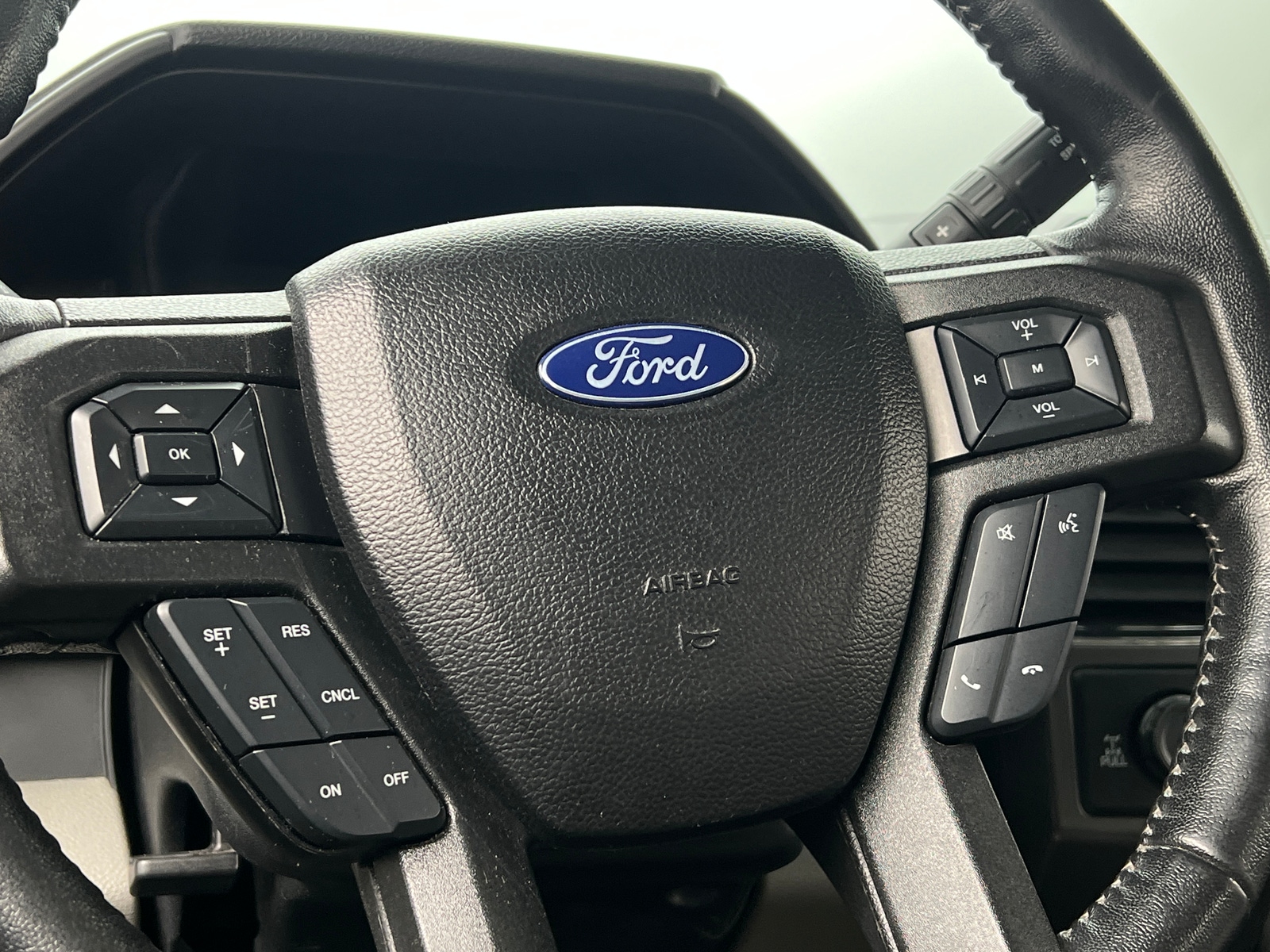 Thumbnail: 2017 Ford Econoline - 5