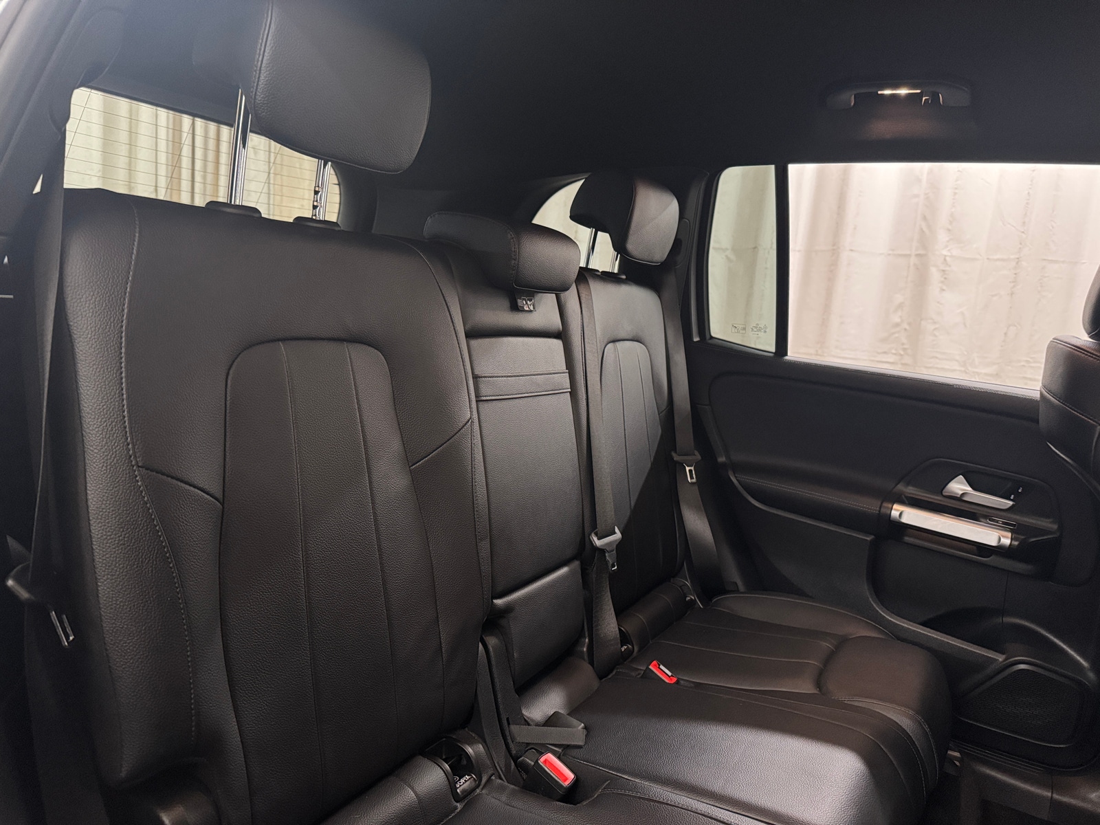 Thumbnail: 2021 Mercedes-Benz GLB - 5