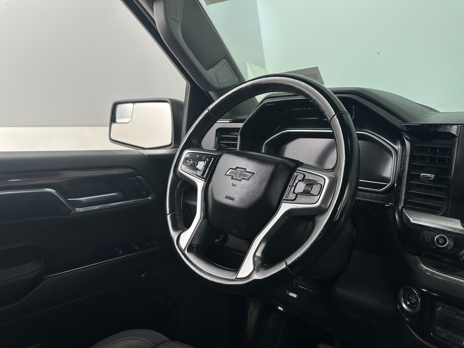 Thumbnail: 2023 Chevrolet Silverado 1500 - 5