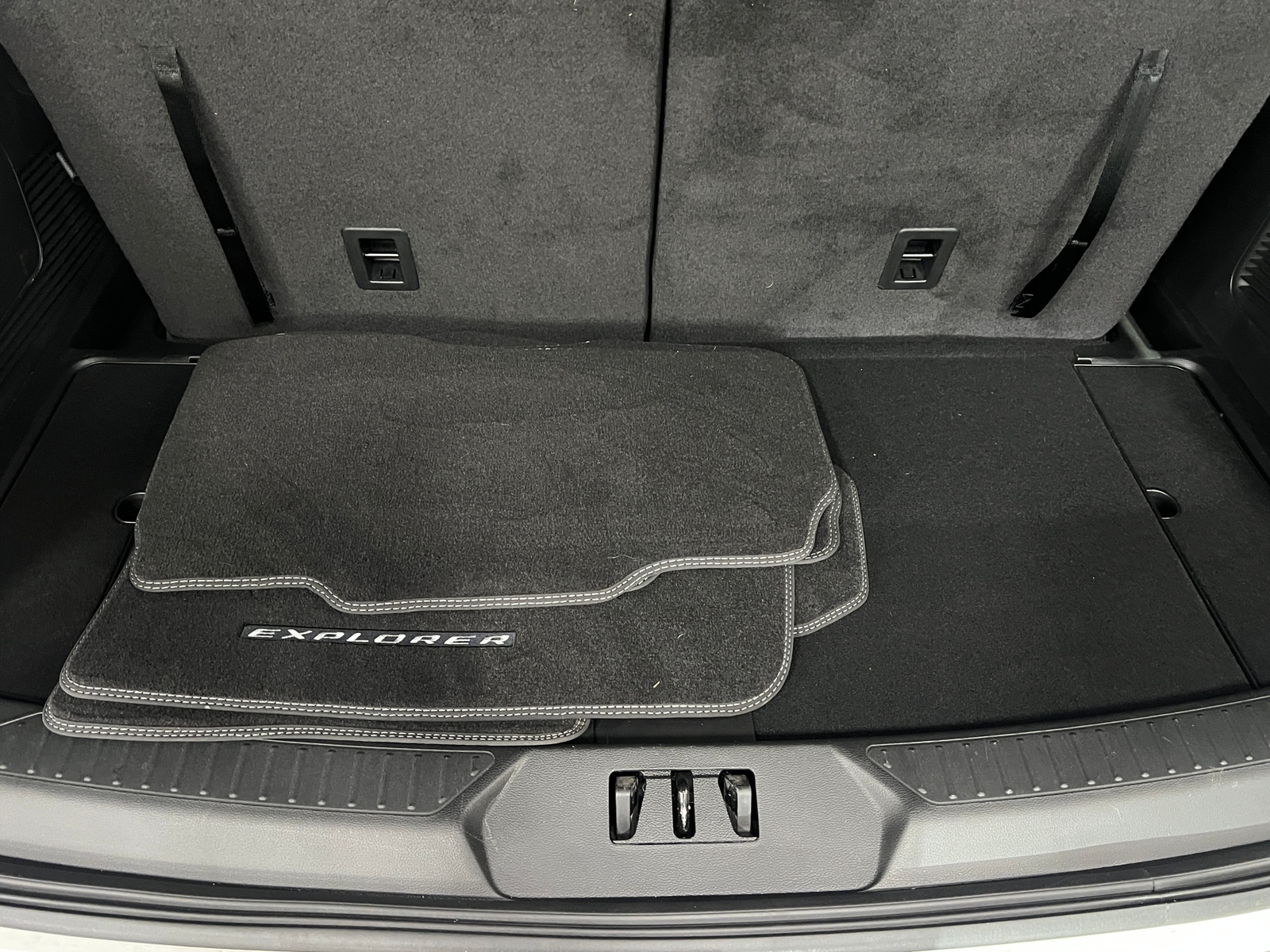 Thumbnail: 2023 Ford Explorer - 7