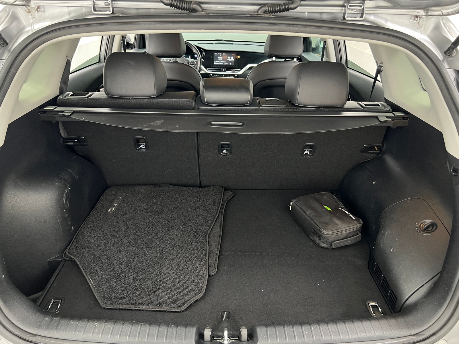 Thumbnail: 2022 Kia Niro - 7