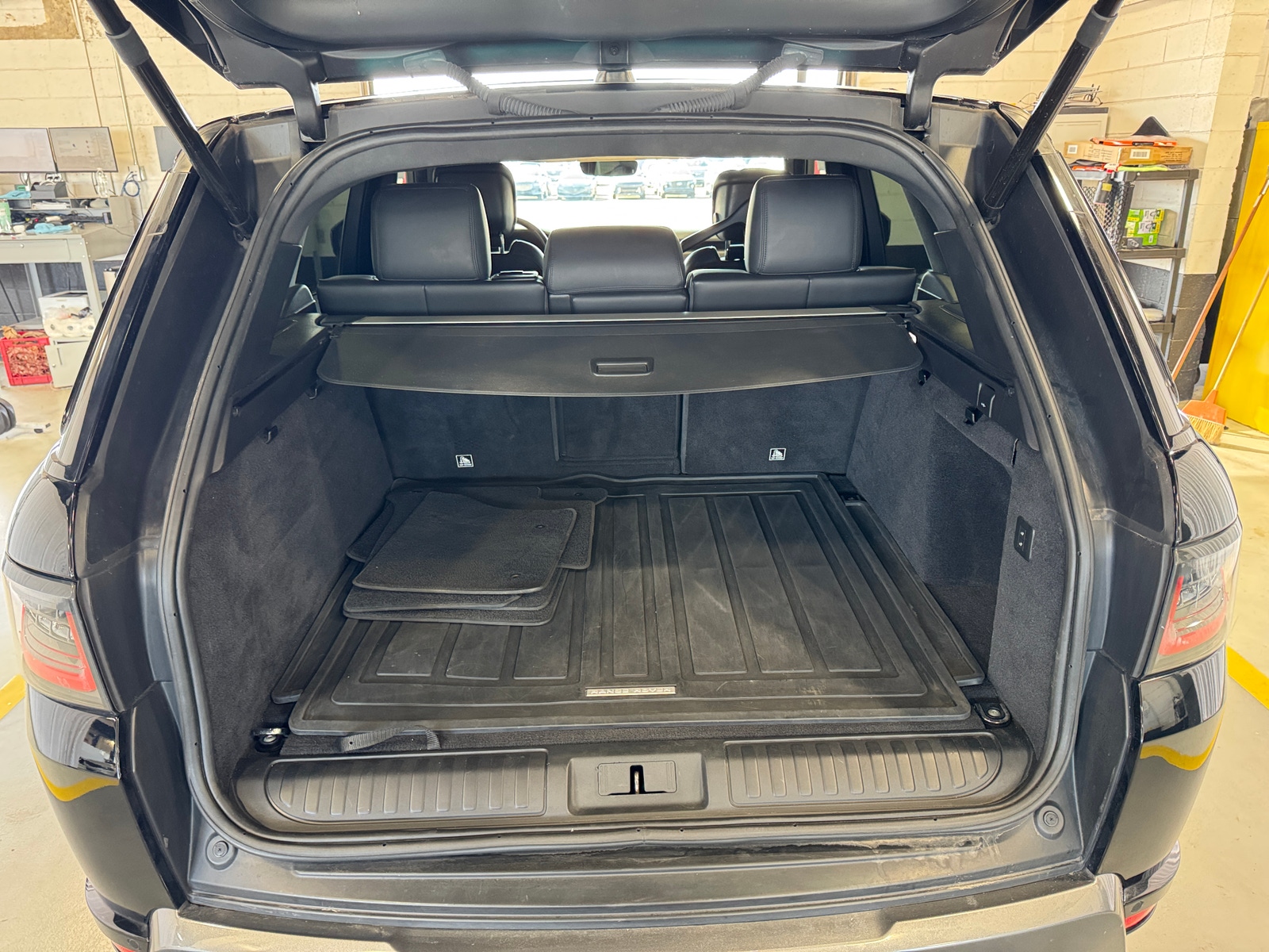 Thumbnail: 2018 Land Rover Range Rover Sport - 6