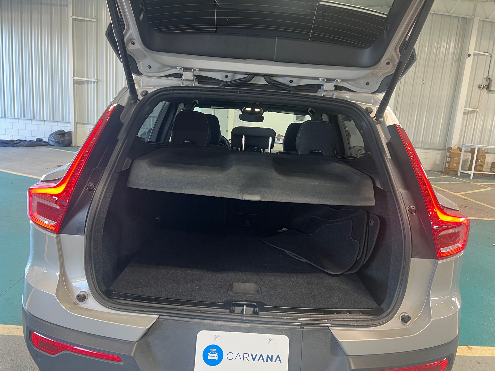 Thumbnail: 2024 Volvo XC40 - 7