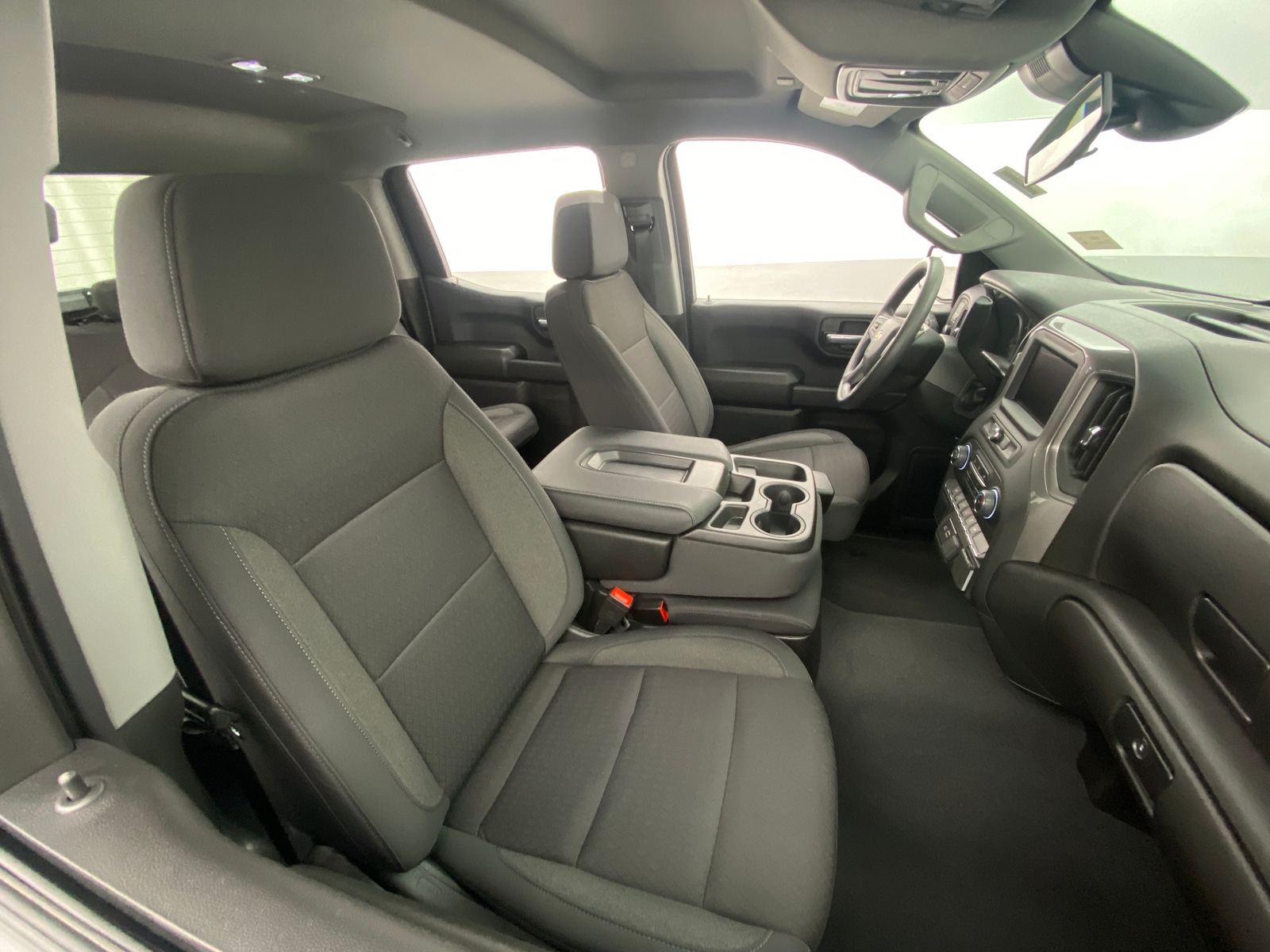 Thumbnail: 2025 Chevrolet Silverado 1500 - 2