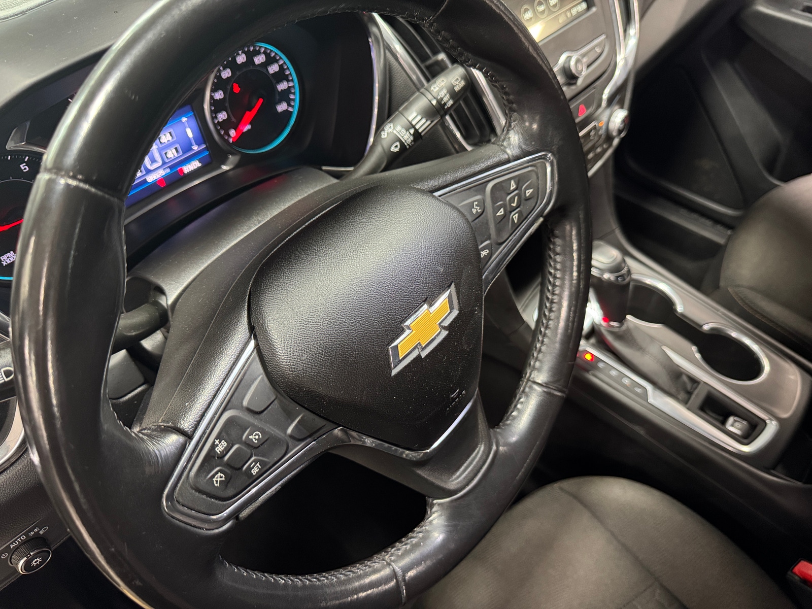 Thumbnail: 2019 Chevrolet Equinox - 5