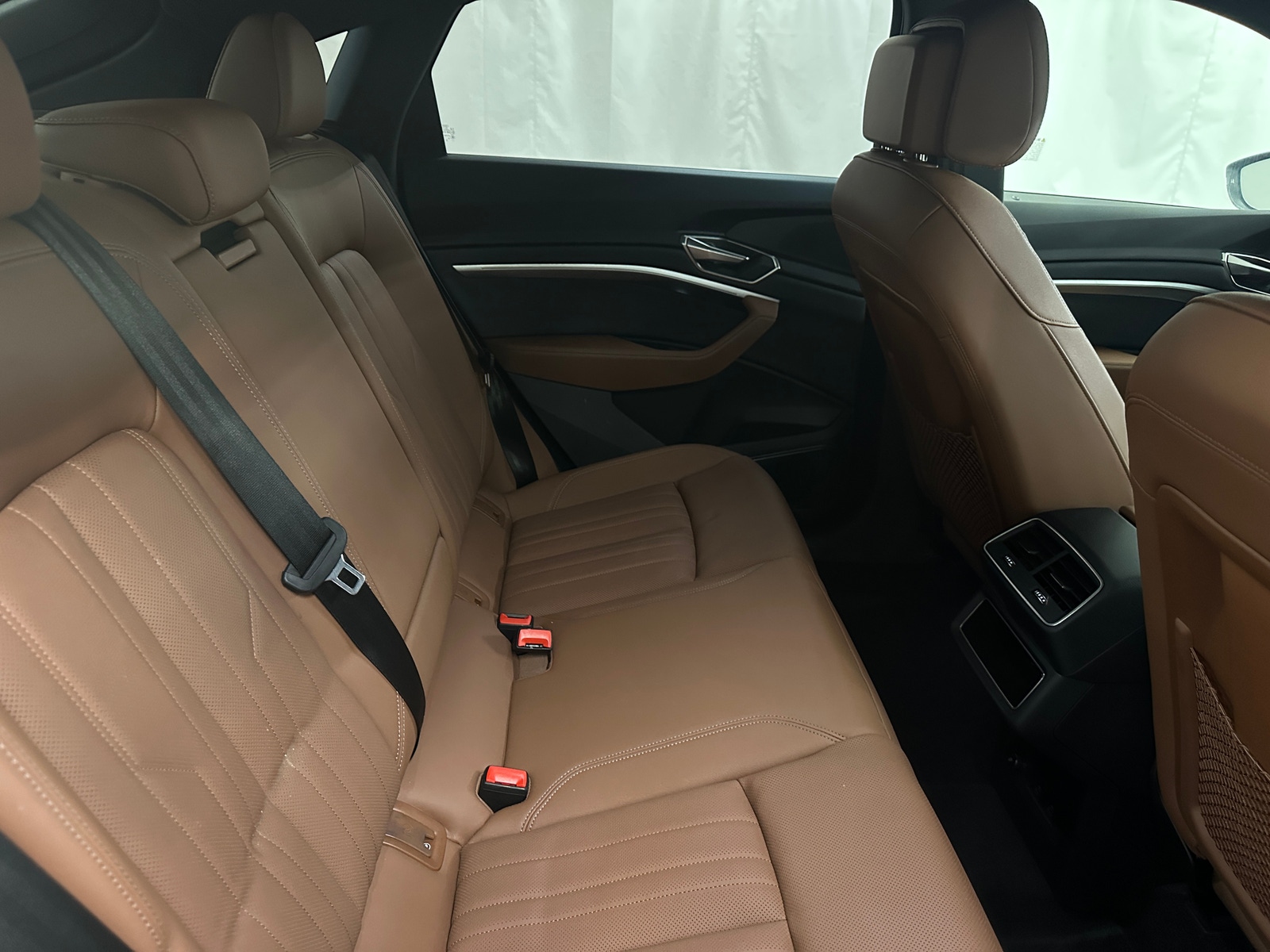 Thumbnail: 2024 Audi Q8 e-tron - 5