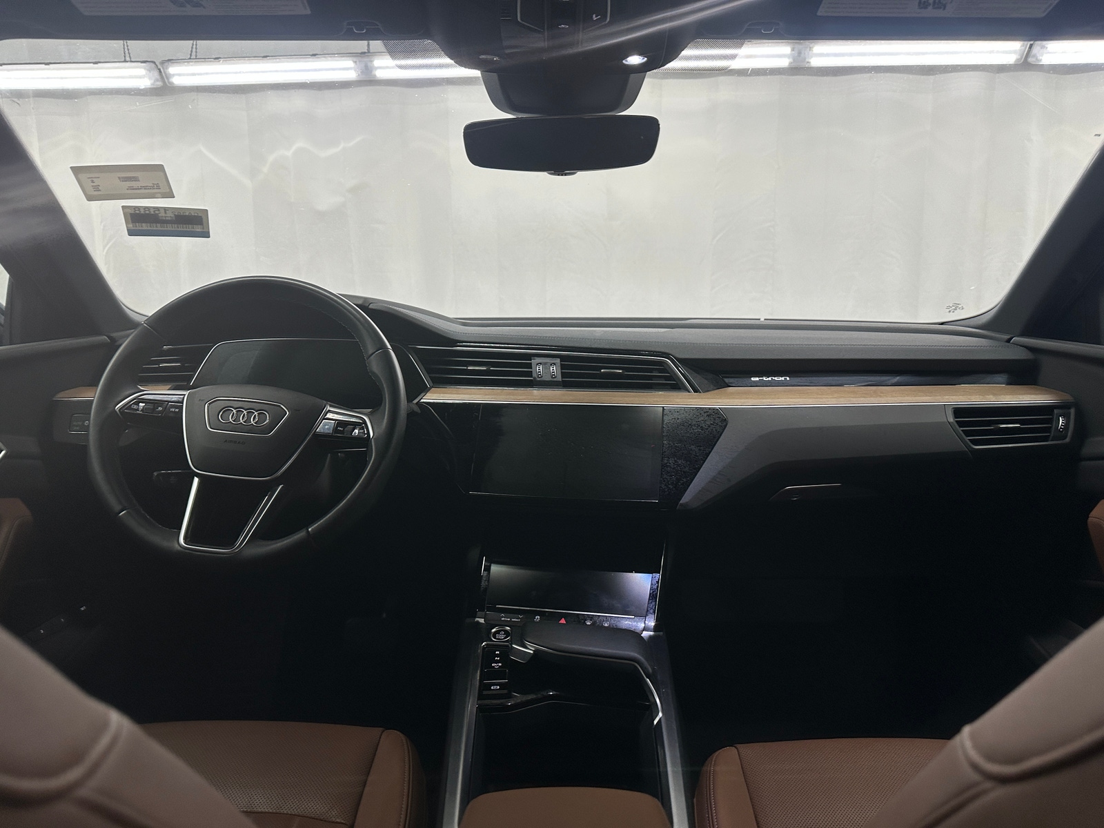 Thumbnail: 2024 Audi Q8 e-tron - 2