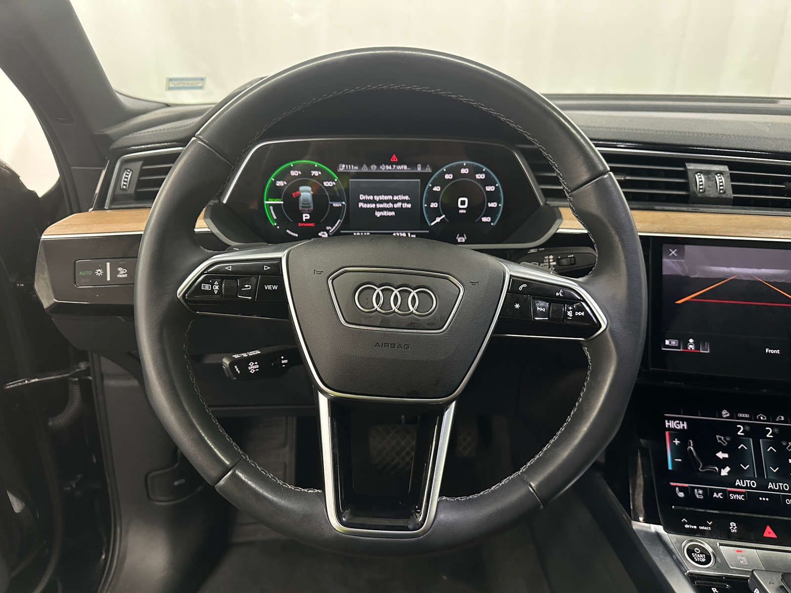 Thumbnail: 2024 Audi Q8 e-tron - 4