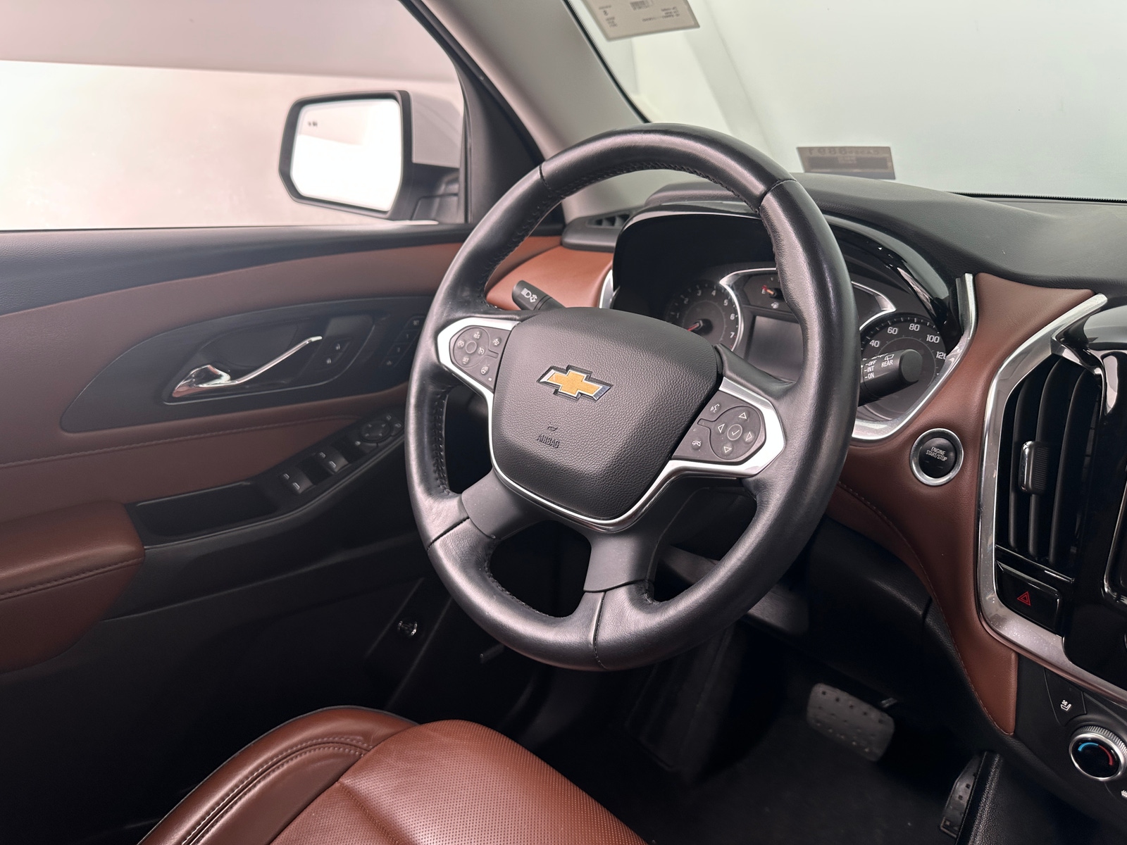 Thumbnail: 2021 Chevrolet Traverse - 4